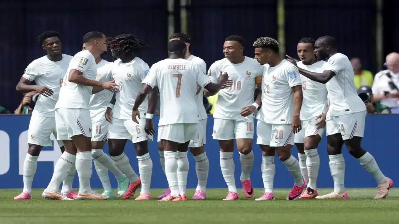 موعد مواجهة فرنسا والسويد في دور الـ32 بكأس العالم المقبل